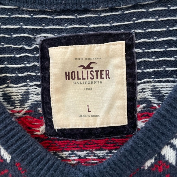 Vintage Hollister seasonal sweater. Large, girls. Excellent condition! - Picture 2 of 4